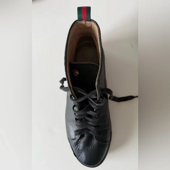 Gucci Black Leather Sneakers with Tiger Embroidery - Picture 9 of 14